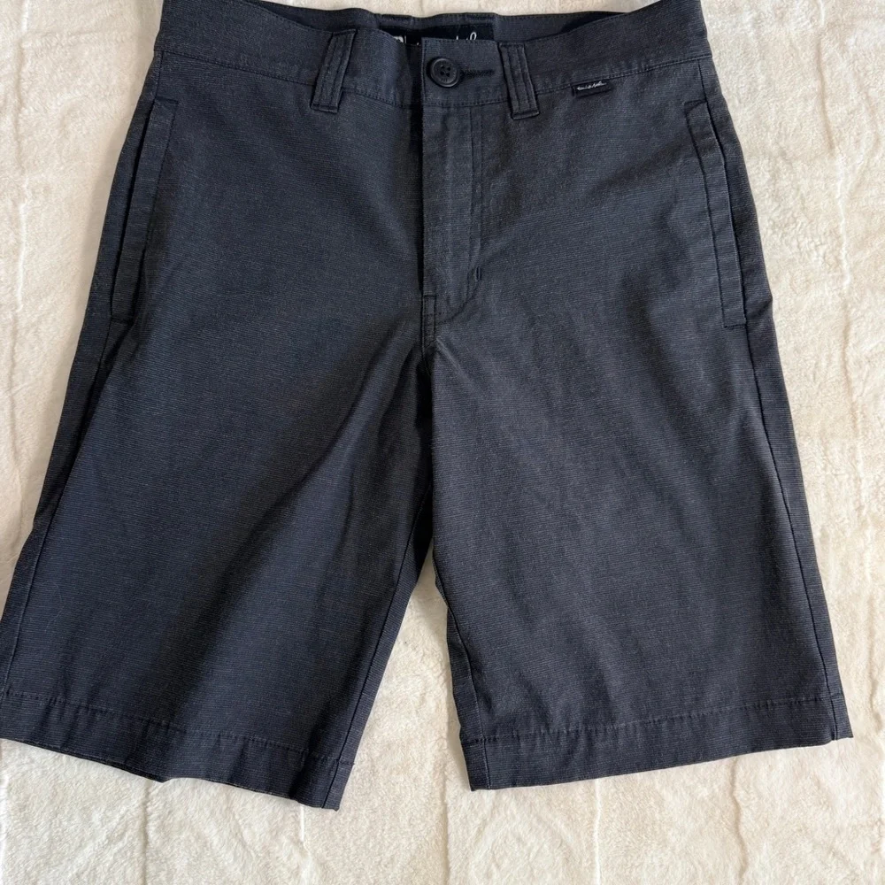 Travis Mathew Charcoal Gray Kids Golf / Athletic Shorts - 10